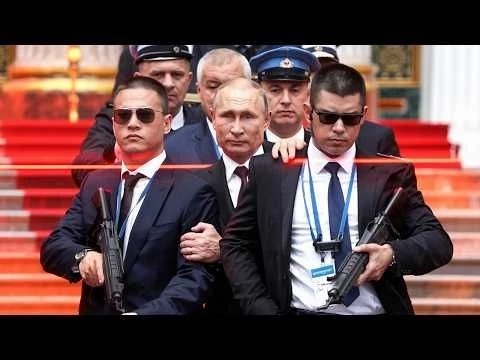 How Vladimir Putin’s Security Responds to an Attack