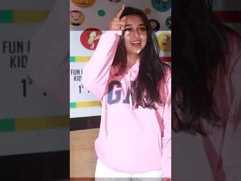 Tejaswwi Prakash looks cute in Pink Top with all Smile at Salon #tejasswi