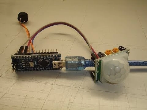 Hakology - Arduino PIR alert / alarm system