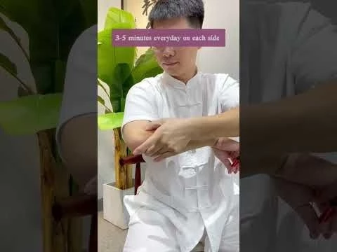 Accupunture point to lower the high blood pressure.#highbloodpressure #massage #tcm #meridian