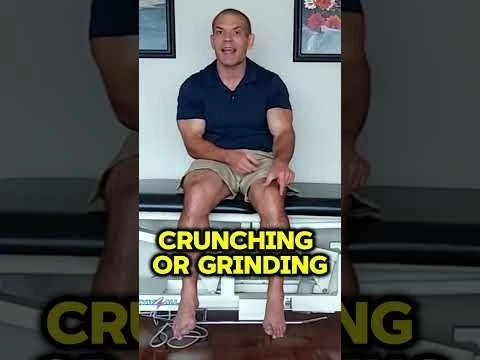What Causes Crunching, Cracking,  Grinding In Knee? #kneepain #kneearthritis