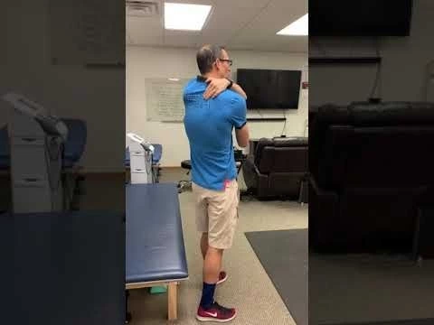 Upper back pinched nerve stretch for anyone who has pain in the shoulder blade w/ Dr Leo Kormanik II