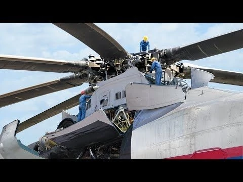 Crazy Process of Starting the Giant Soviet Mi-26 Helicopter