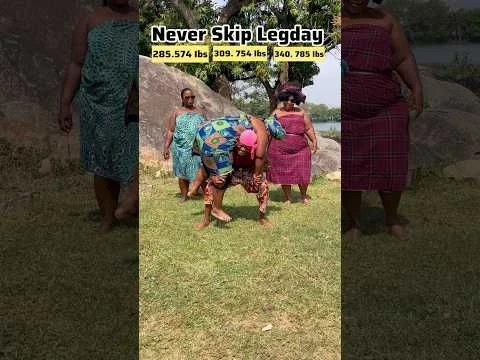 BIG SQUATTING DAY @LucywatersTV @Freeza1144 @fajoshTV #fitness #strength #fit