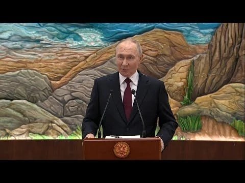“Вы соскучились?” — Путин опроверг слухи об опале Лаврова. Министр готовит диалог с США