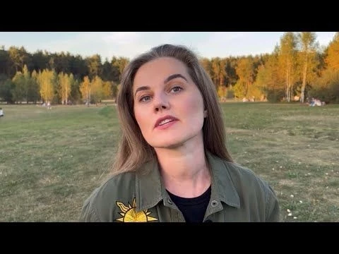 Срочно!!! Украинка отказалась от украинского языка