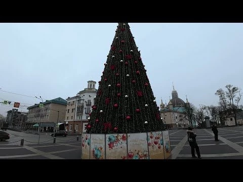Мариуполь от восторга до шока - Самый грязный двор в городе - Драмтеатр