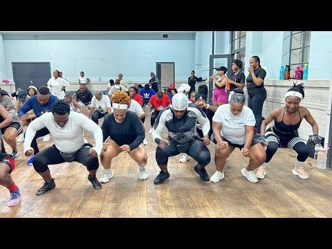 Build STRONG GLUTES NOW by walking on a SQUAT position