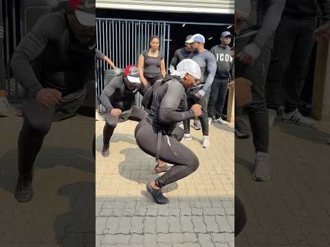 Simple GLUTES Workout @AeroFitSA @AerofitsaClips @nyawolomshini21