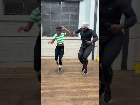 Dance and Grow GLUTES @AeroFitSA @AerofitsaClips @aeroboxsa @nyawolomshini21