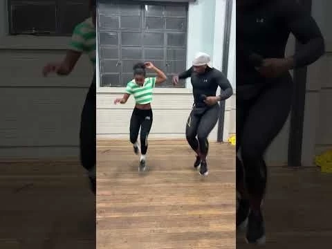 Dance and Grow GLUTES @AeroFitSA @AerofitsaClips @aeroboxsa @nyawolomshini21