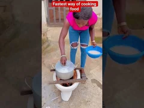 Fastest ways women cook food #funny #comedy #music #comedyvideos #shorts #clappers #funniestvideo
