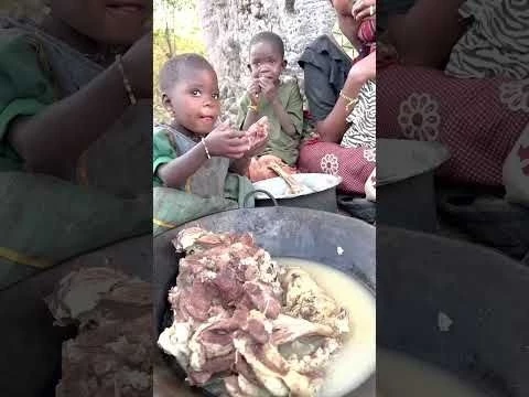 The daily life and diet of the Hazarbi tribe #africa